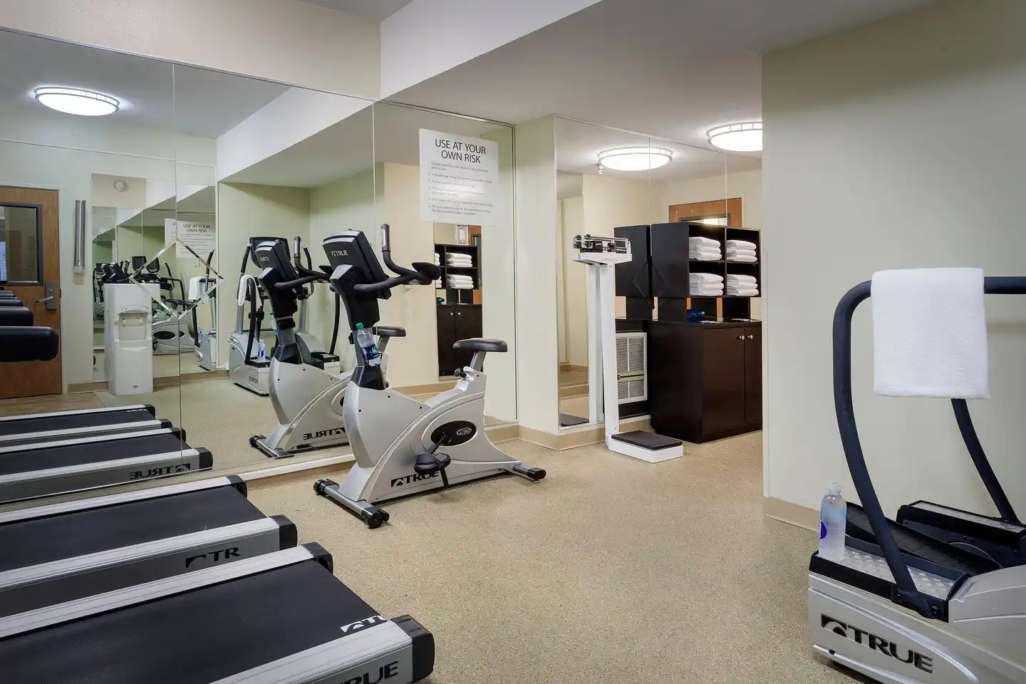 Holiday Inn Express Anchorage Sport und Entertainment