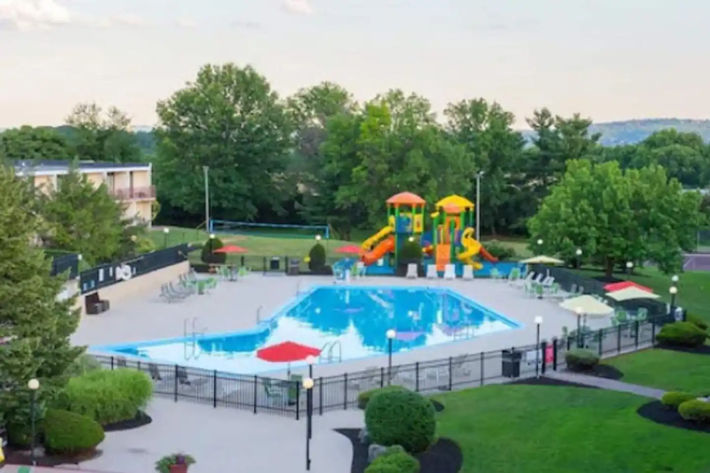 Red Lion Hotel Harrisburg Hershey Pool