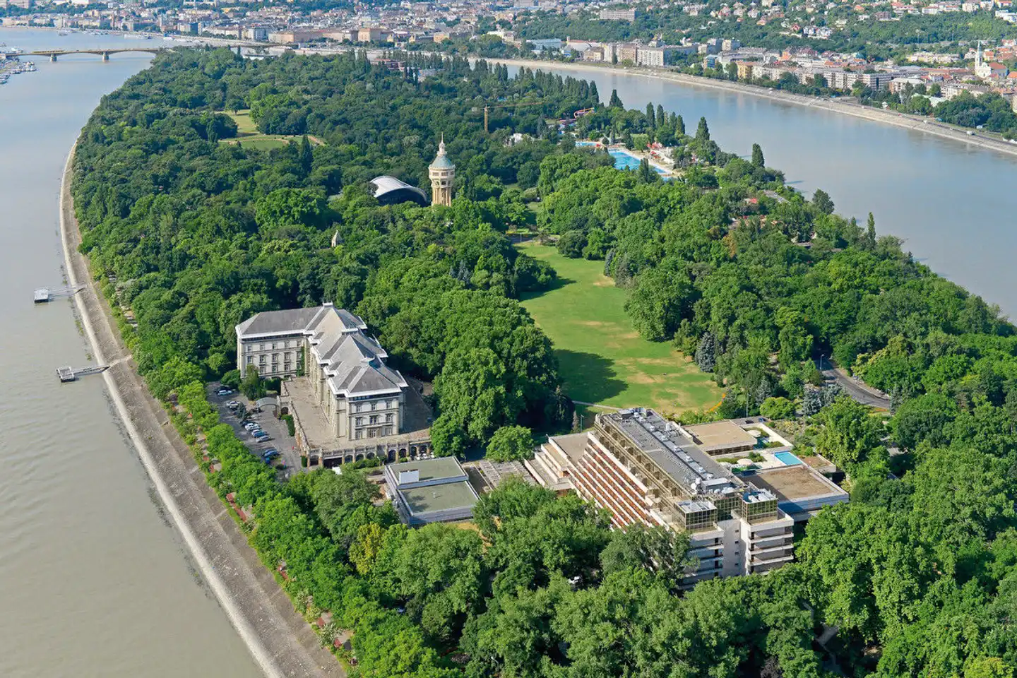 Ensana Thermal Margaret Island Health Spa Hotel & Ensana Grand Maragret Island Health Spa Hotel Aussenansicht