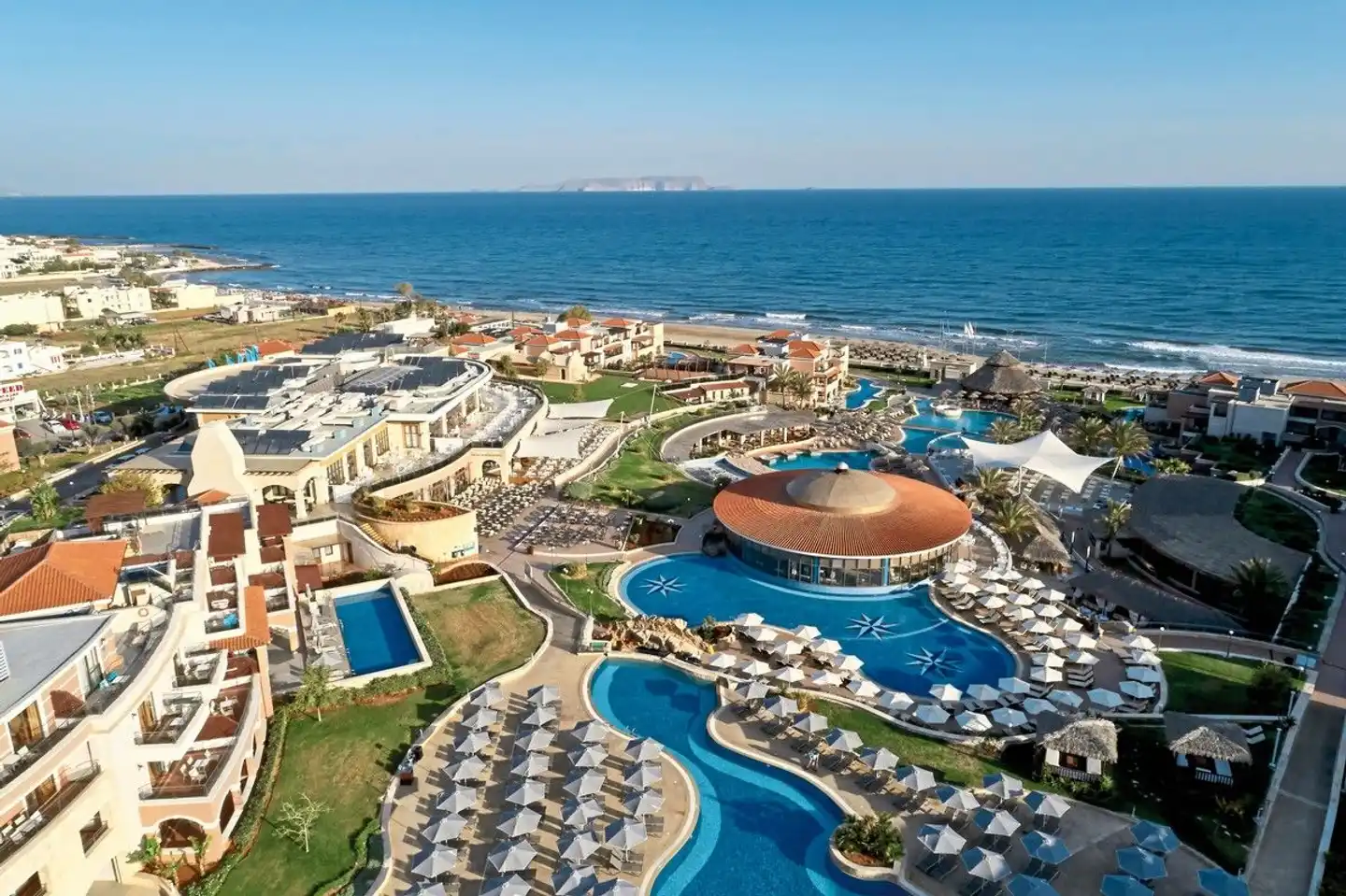 Atlantica Caldera Palace Aussenansicht