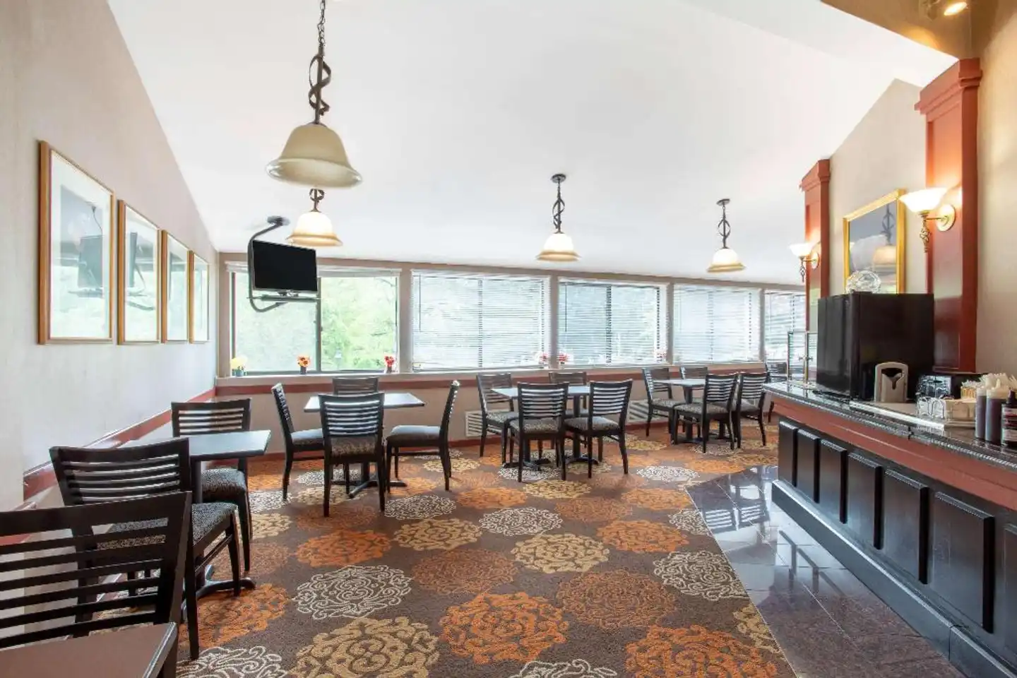 Days Inn by Wyndham Mystic Restaurant