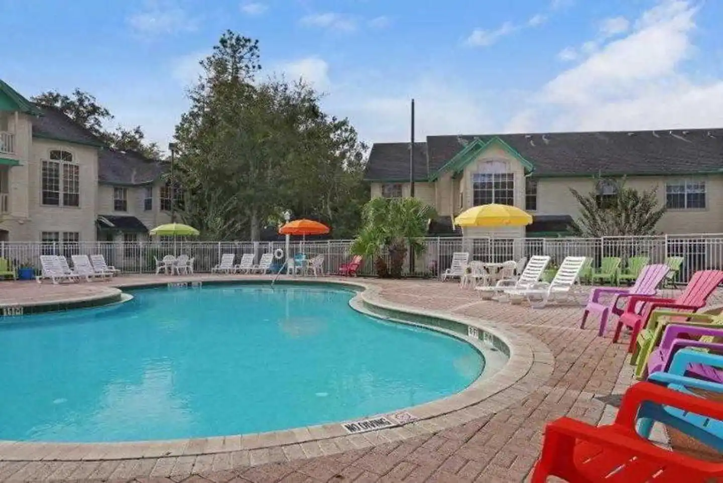 Oak Plantation Resort Pool