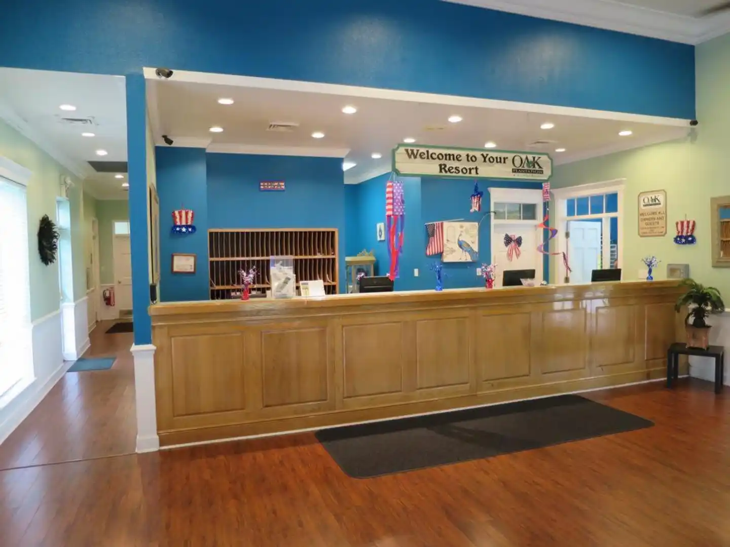 Oak Plantation Resort Lobby