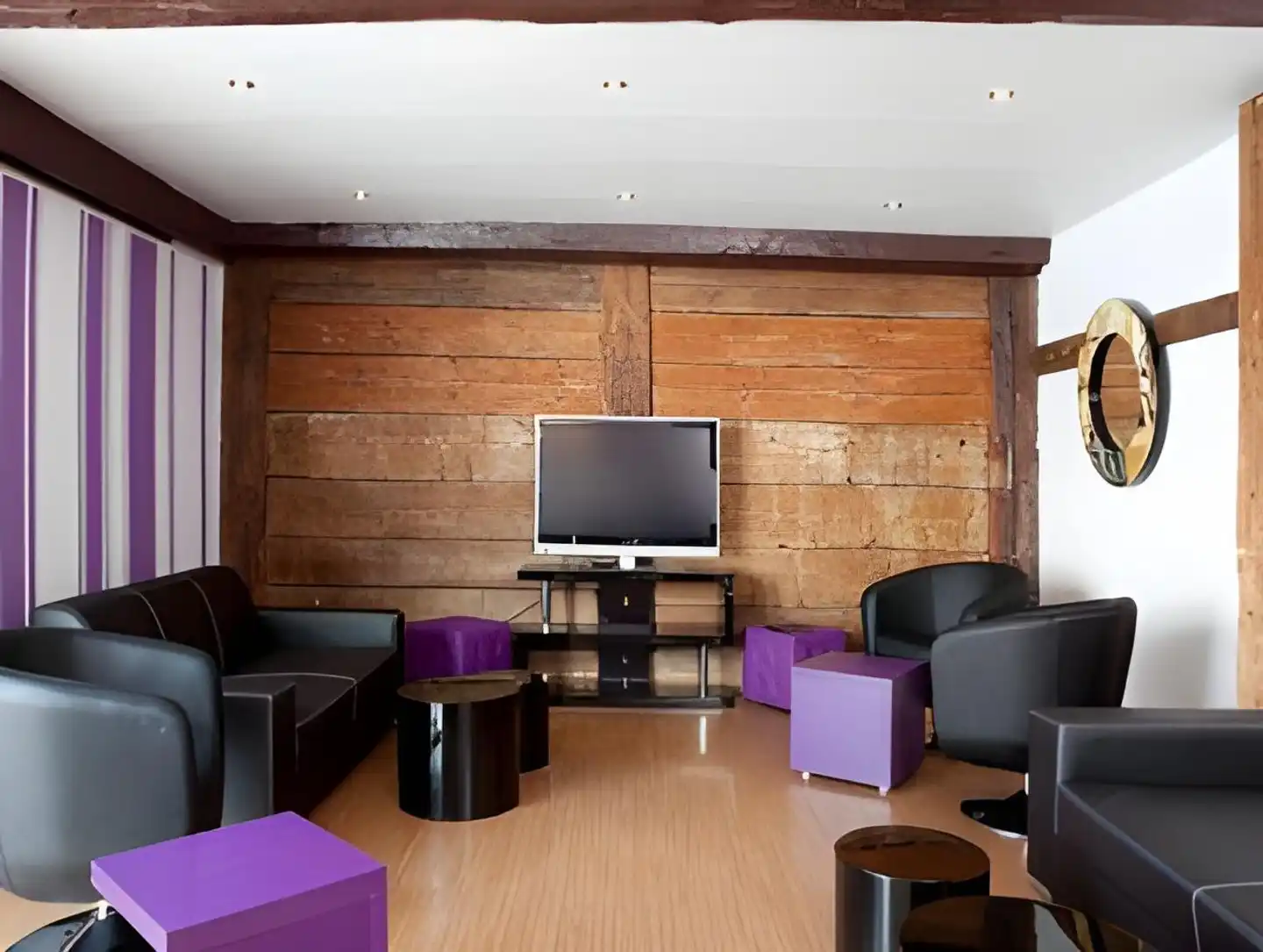 Arthotel Lobby