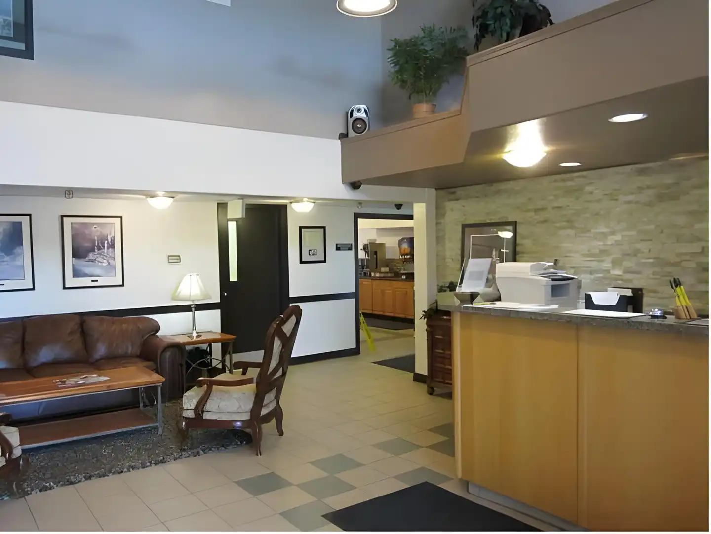Super 8 by Wyndham Dawson Creek Lobby