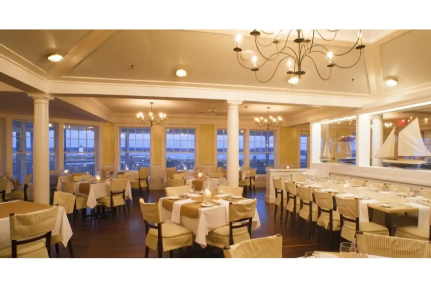 Harbor View Hotel & Resort Lobby