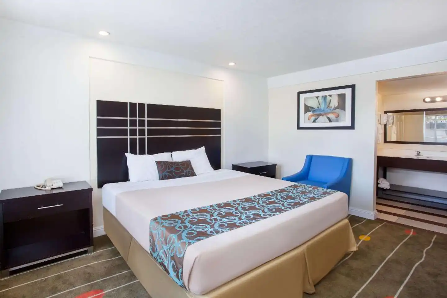Travelodge by Wyndham Fresno Yosemite Area Wohnbeispiel