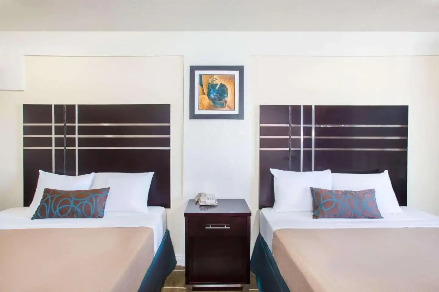 Travelodge by Wyndham Fresno Yosemite Area Wohnbeispiel
