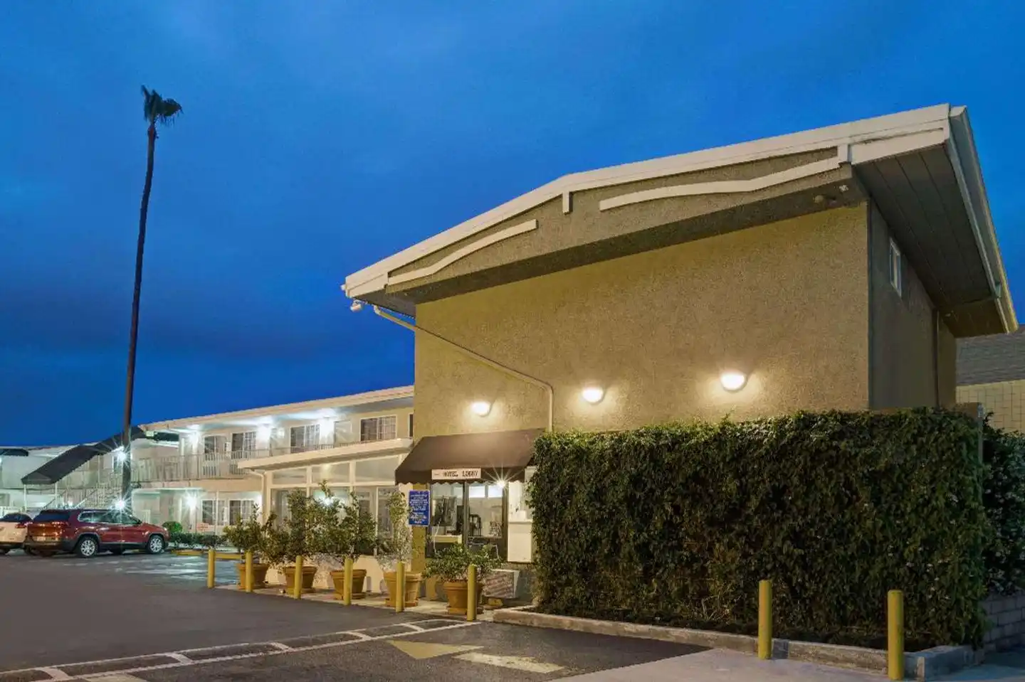 Super 8 by Wyndham Los Angeles-Culver City Area Aussenansicht