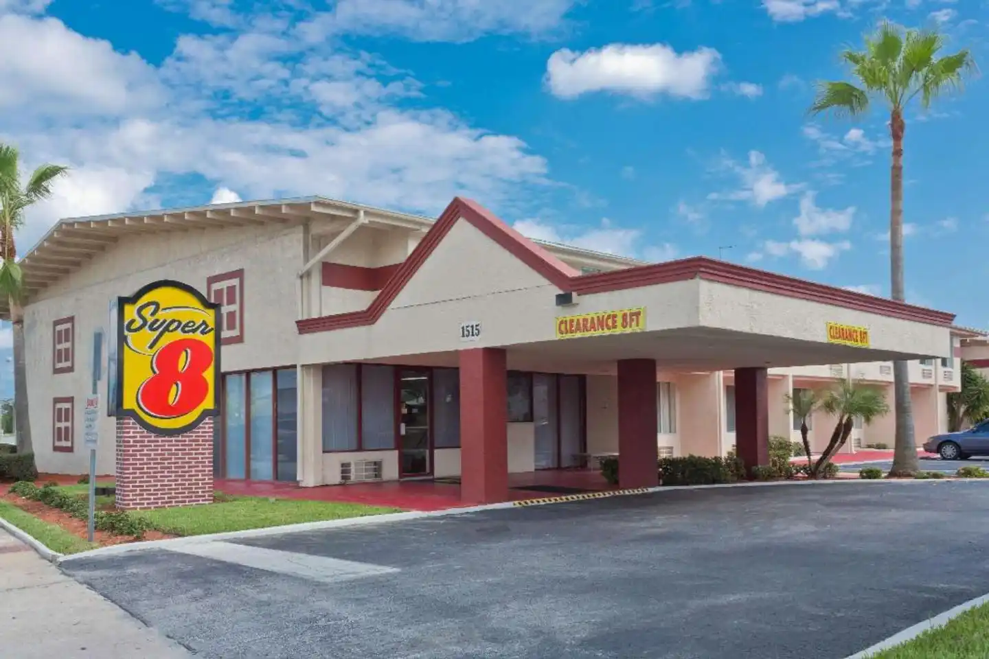 Super 8 by Wyndham Los Angeles-Culver City Area Aussenansicht