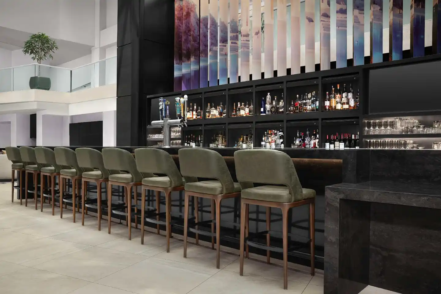 Hilton Washington DC Capitol Hill Bar