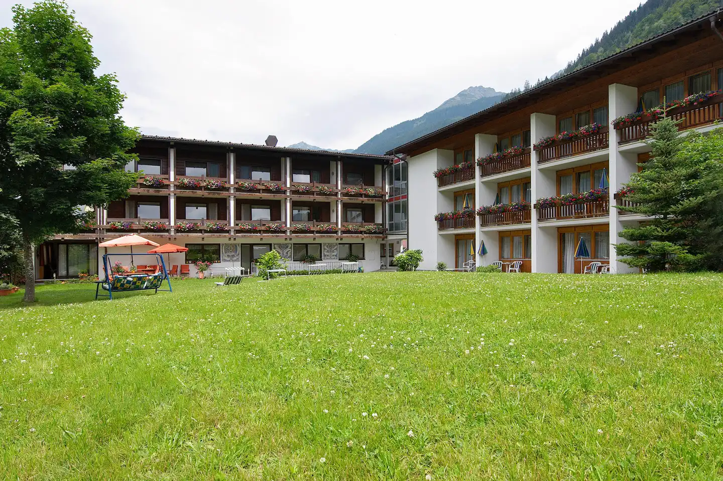Hotel Silvretta Aussenansicht