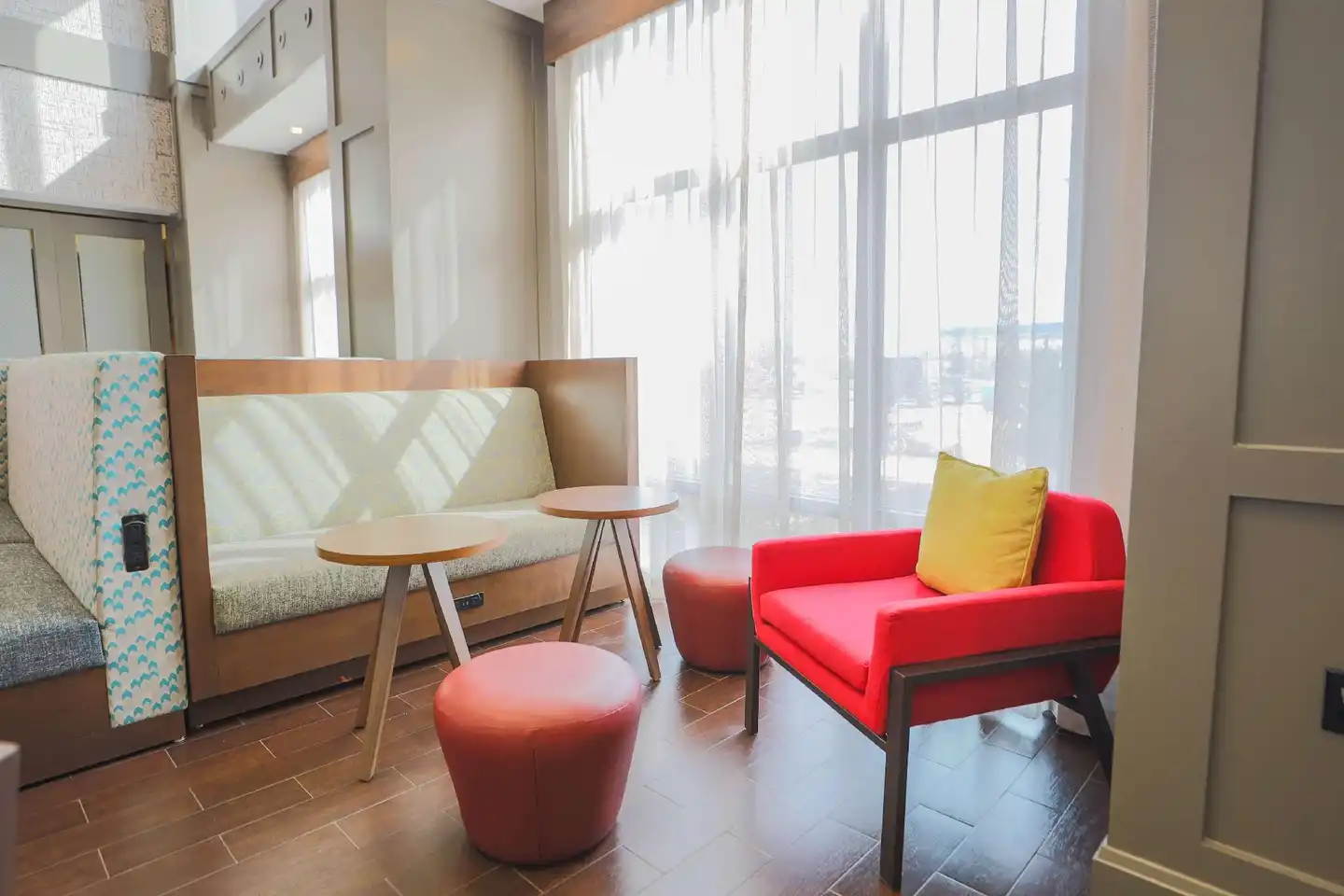 Hampton Inn & Suites Bay City Lobby