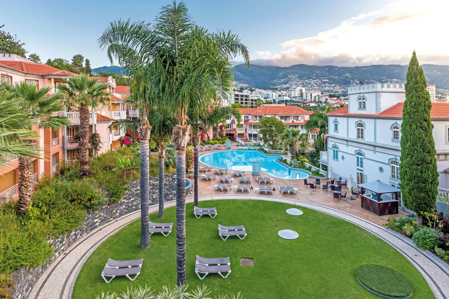 Pestana Miramar Garden & Ocean Hotel Aussenansicht