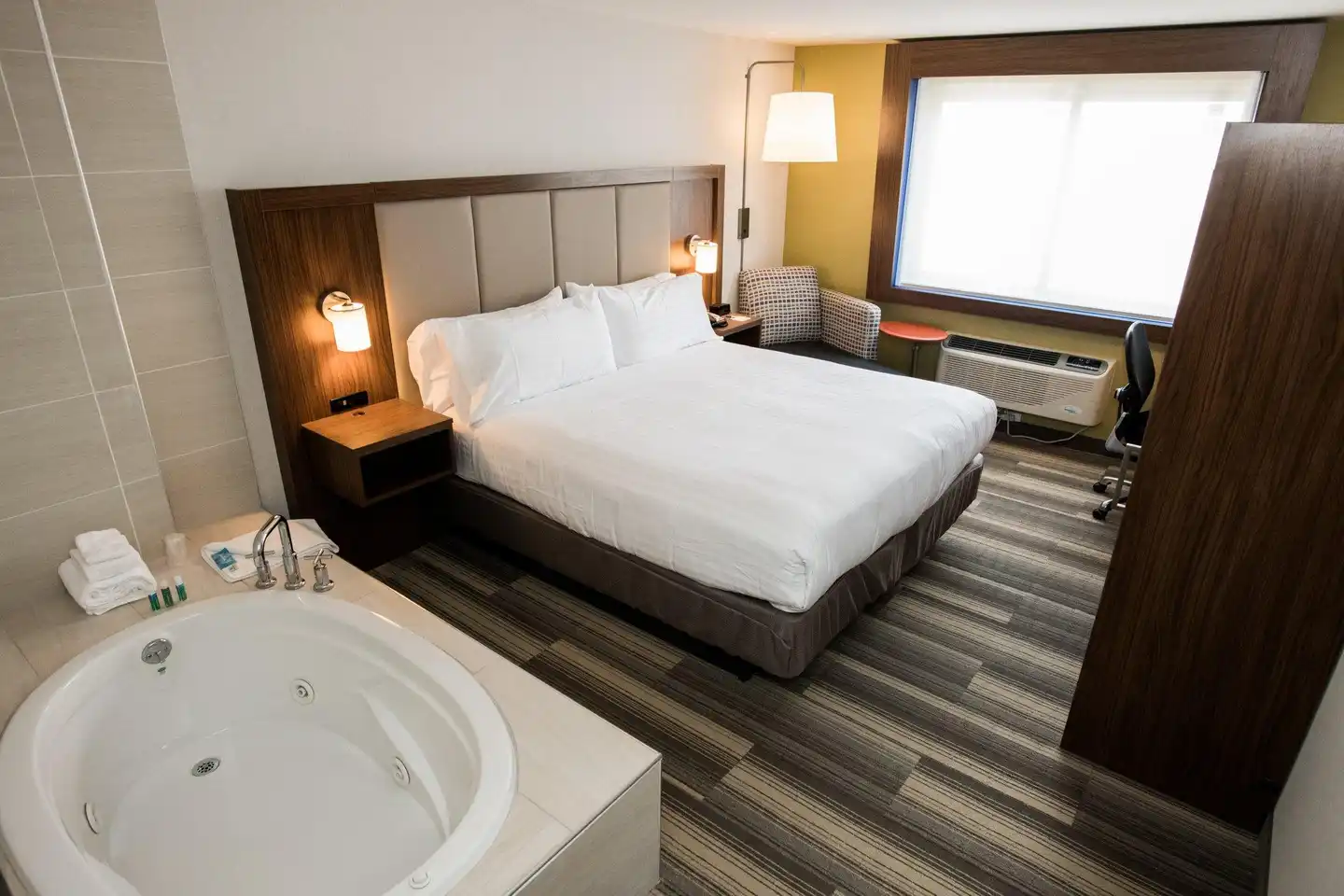 Holiday Inn Express LaGuardia ARPT Wohnbeispiel