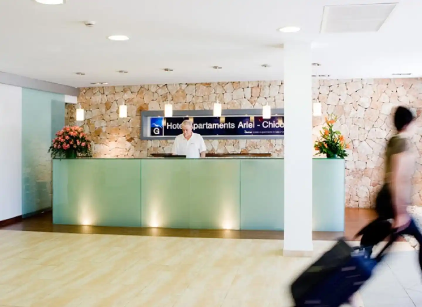 Gavimar Ariel Chico Club & Resort Lobby