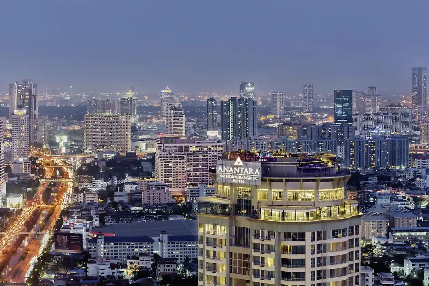 JC Kevin Sathorn Bangkok Hotel Aussenansicht