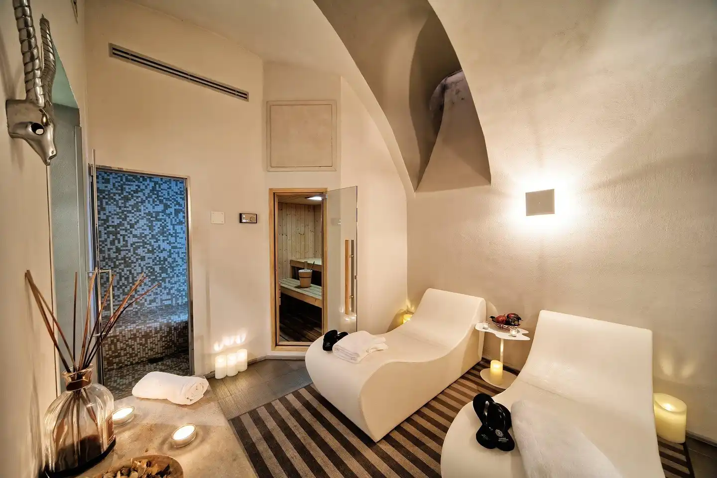Trevi Palace Luxury Inn Wohnbeispiel