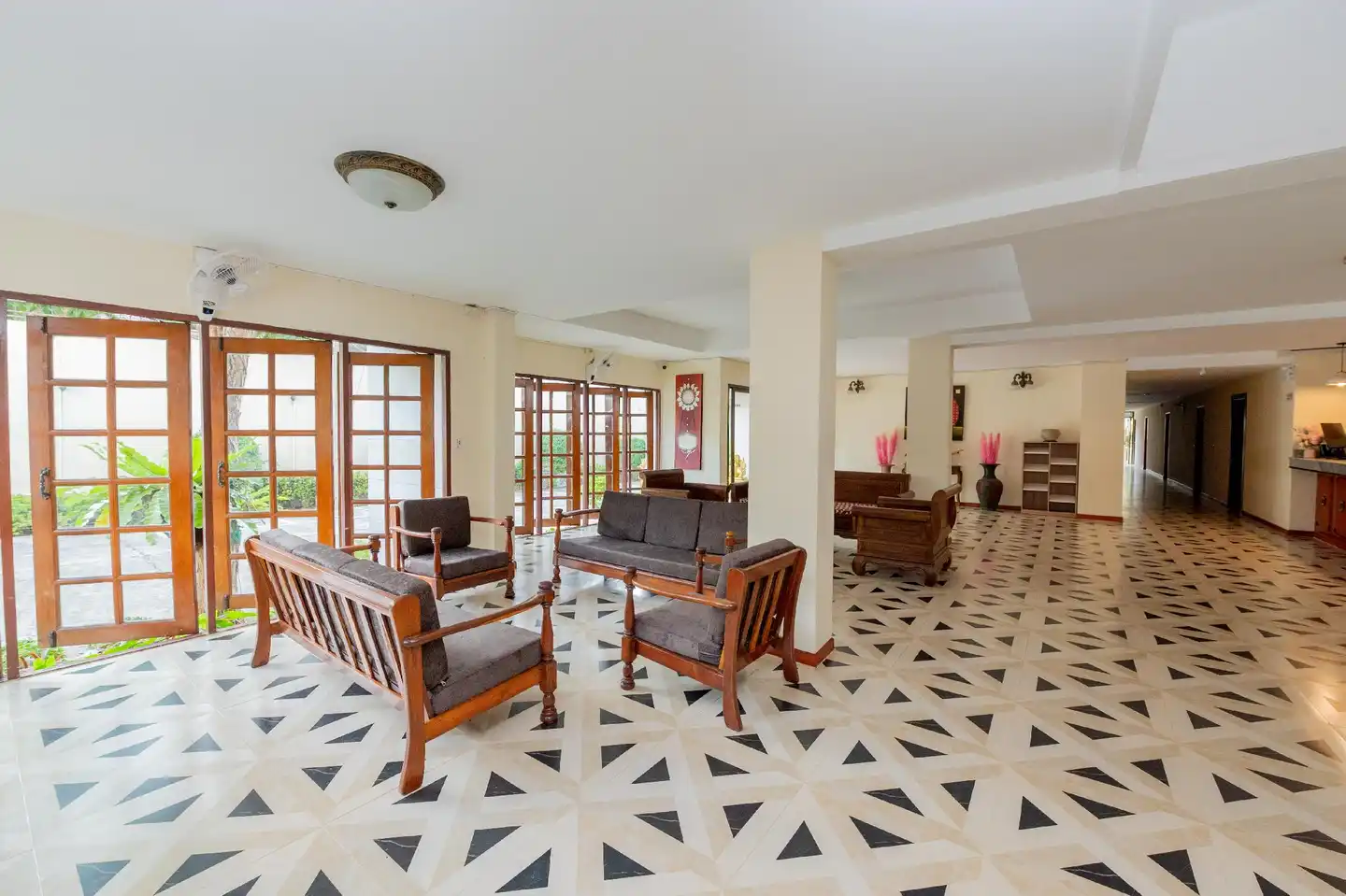 Hillside Resort Pattaya Lobby