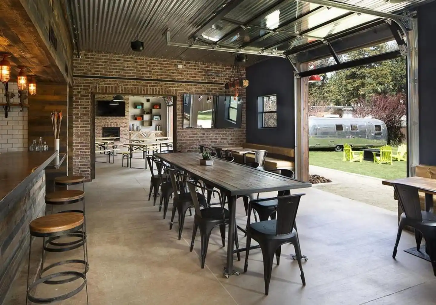 Basecamp Hotel Bar