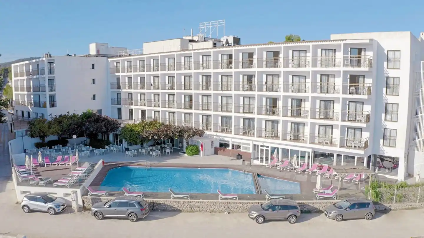 Vibra San Remo Pool