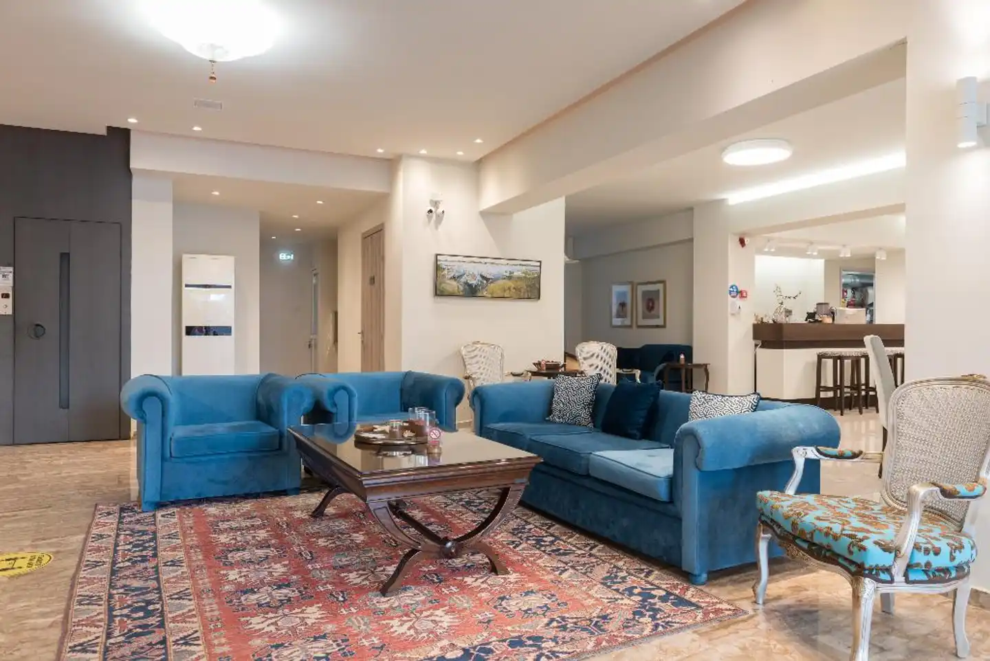 Regina Mare Hotel Lobby