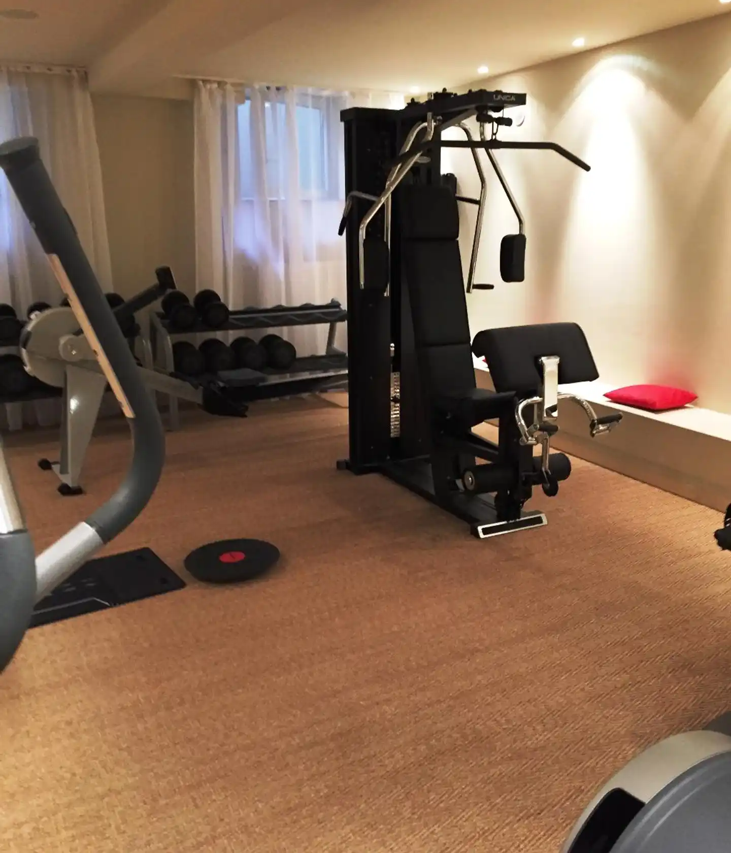 mondrian suites berlin checkpoint charlie Sport und Entertainment