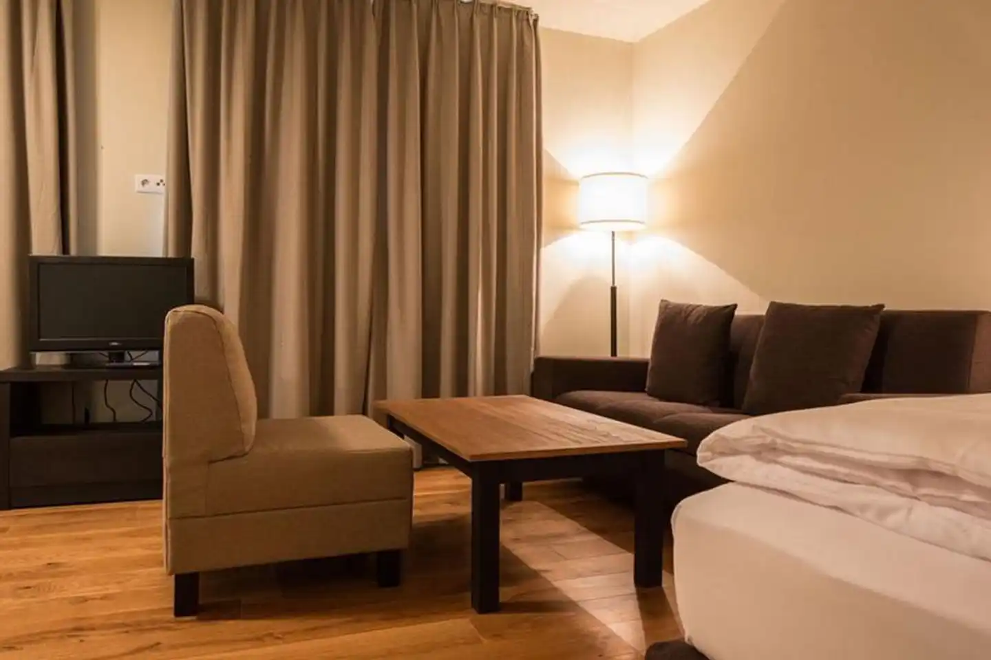 mondrian suites berlin checkpoint charlie Wohnbeispiel