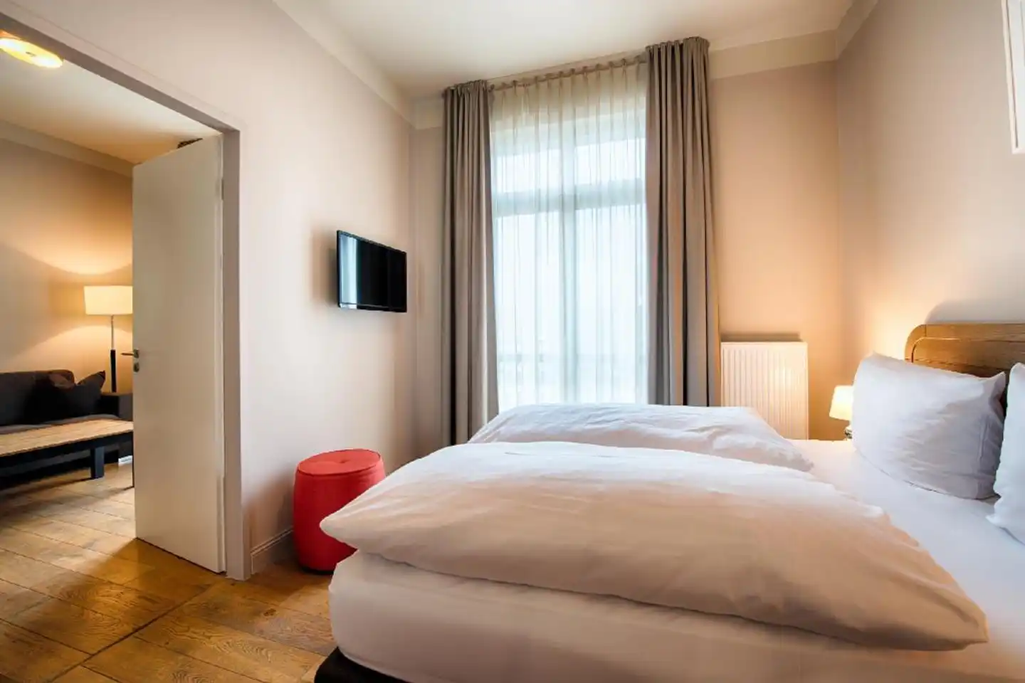 mondrian suites berlin checkpoint charlie Wohnbeispiel