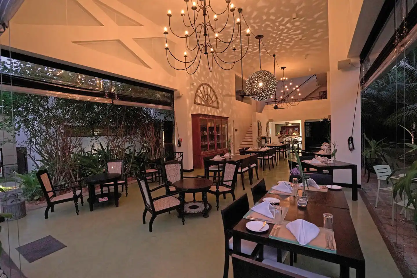 Calamansi Cove Villas Restaurant