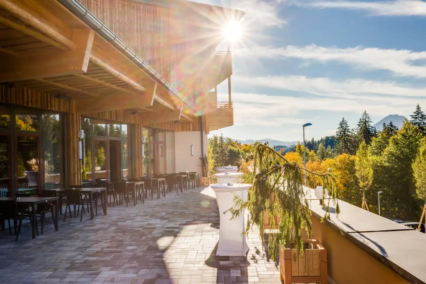 JUFA Annaberg Bergerlebnis-Resort Terrasse