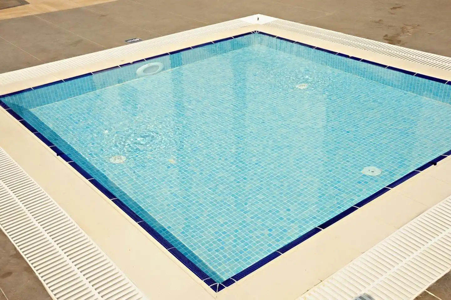 Orfeus Queen Spa Pool