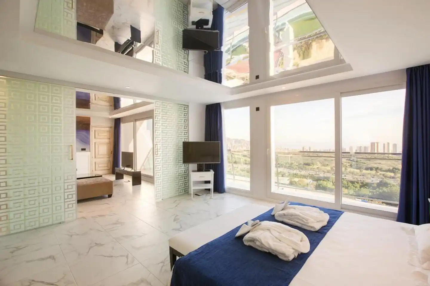 Grand Luxor Hotel Wellness