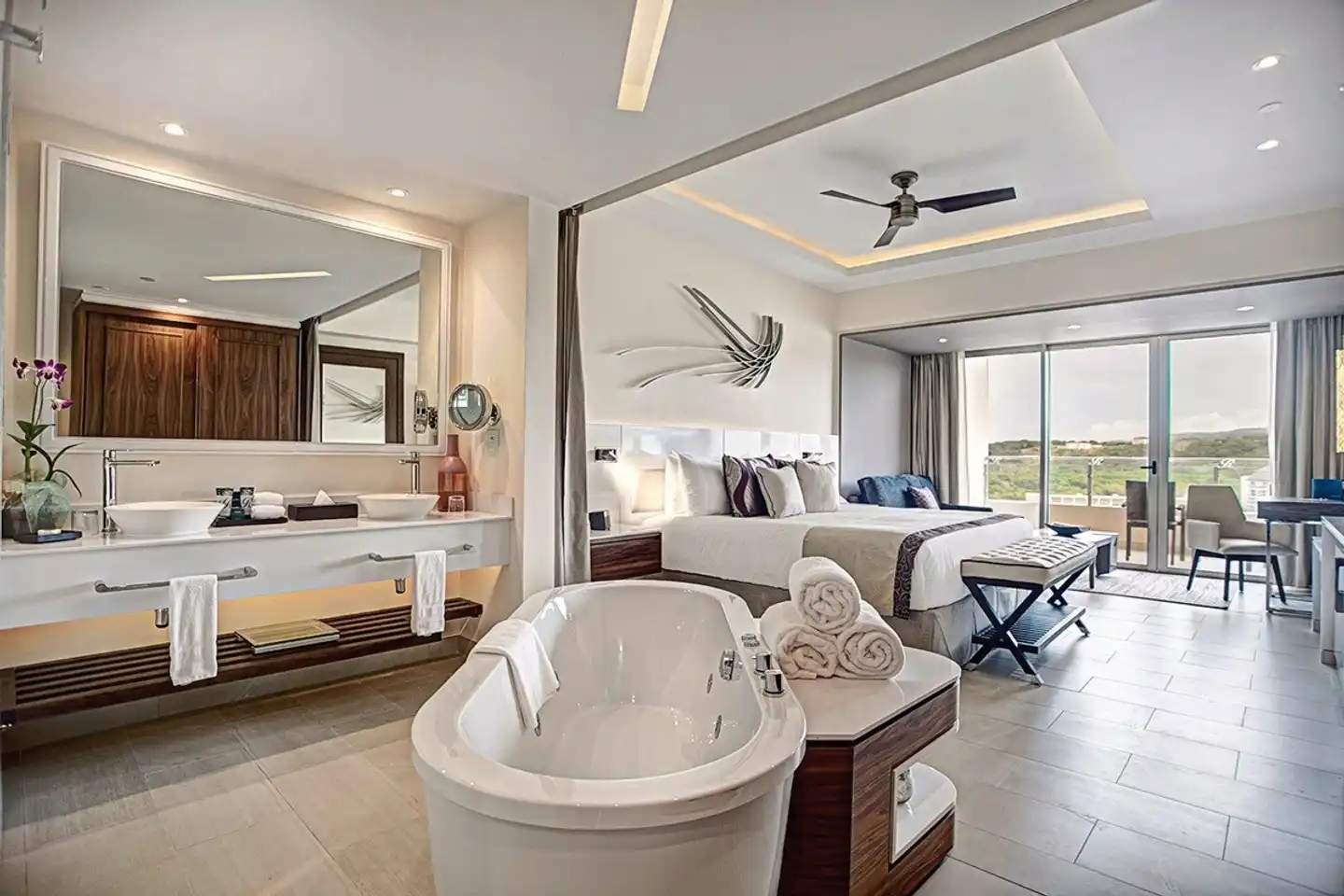 Royalton Blue Waters Montego Bay, An Autograph Collection All Inclusive Resort Badezimmer