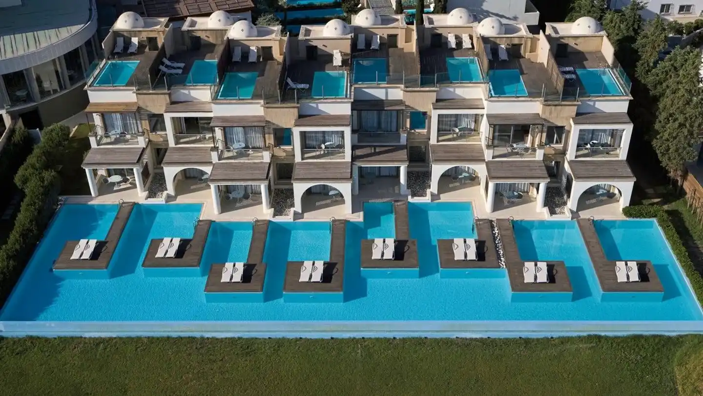 The Ixian Grand & All Suites Pool