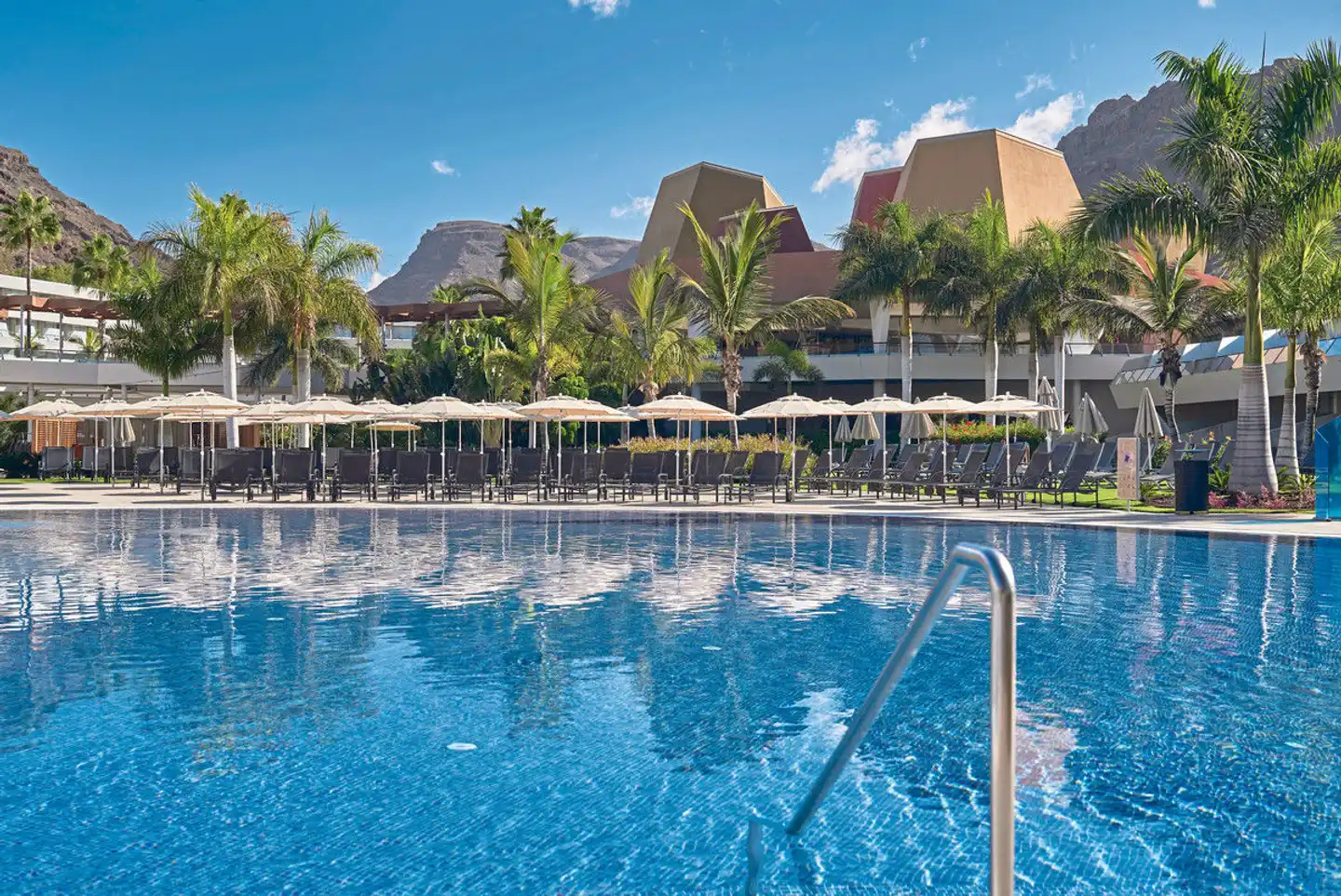 Radisson Blu Resort & Spa Gran Canaria Mogán Pool