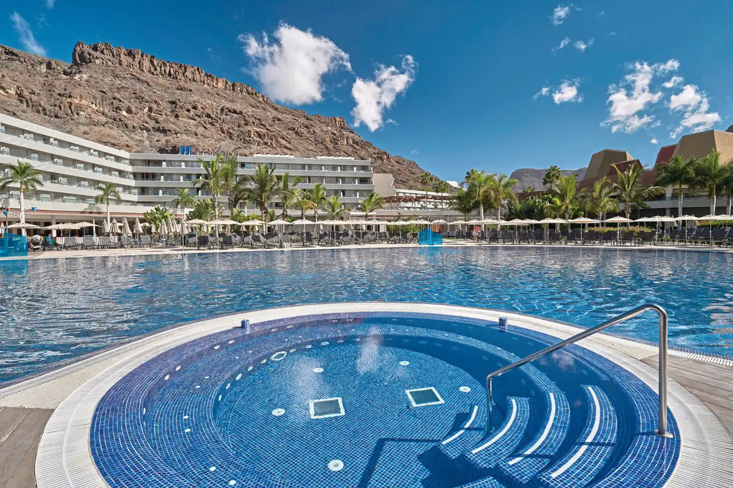 Radisson Blu Resort & Spa Gran Canaria Mogán Aussenansicht