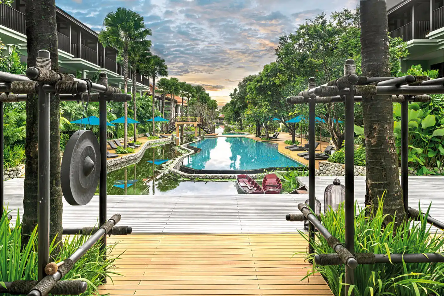 Grand Mercure Khao Lak Bangsak Aussenansicht