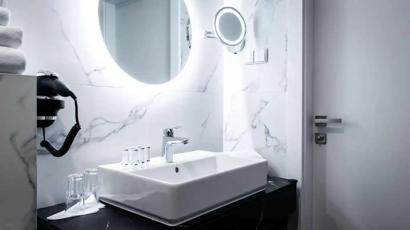 Grand Focus Hotel Szczecin Badezimmer