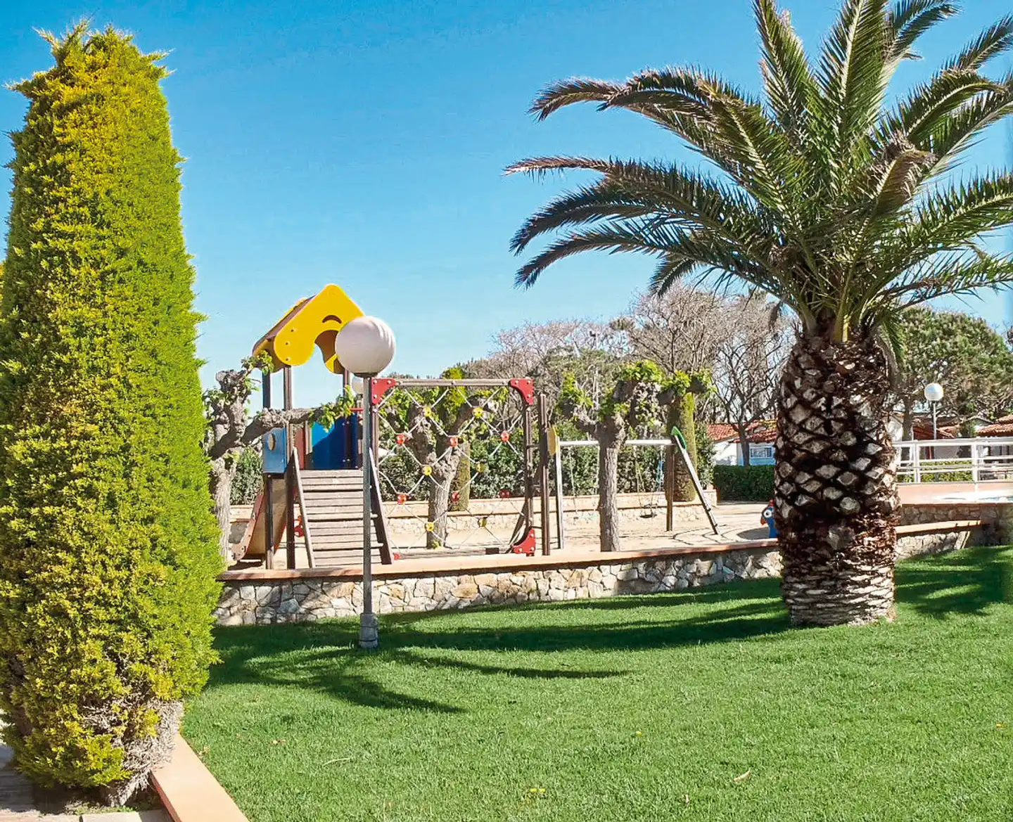Camping El Pla de Mar (by Albatross) Garten