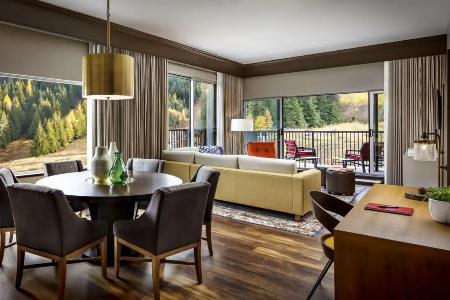 The Josie Hotel, Autograph Collection Lobby
