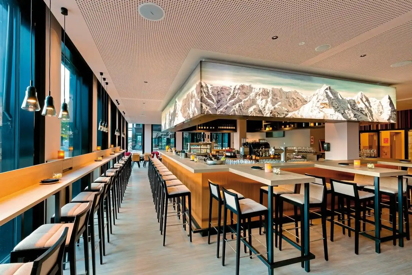 aja Zürich Bar