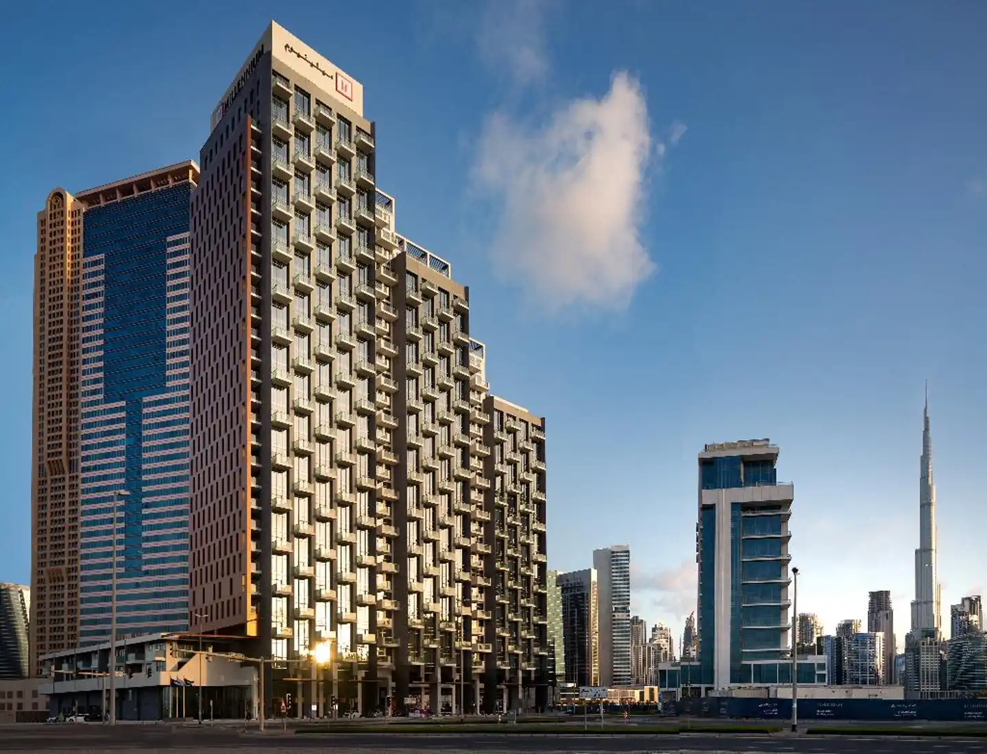 Millennium Atria Business Bay Aussenansicht