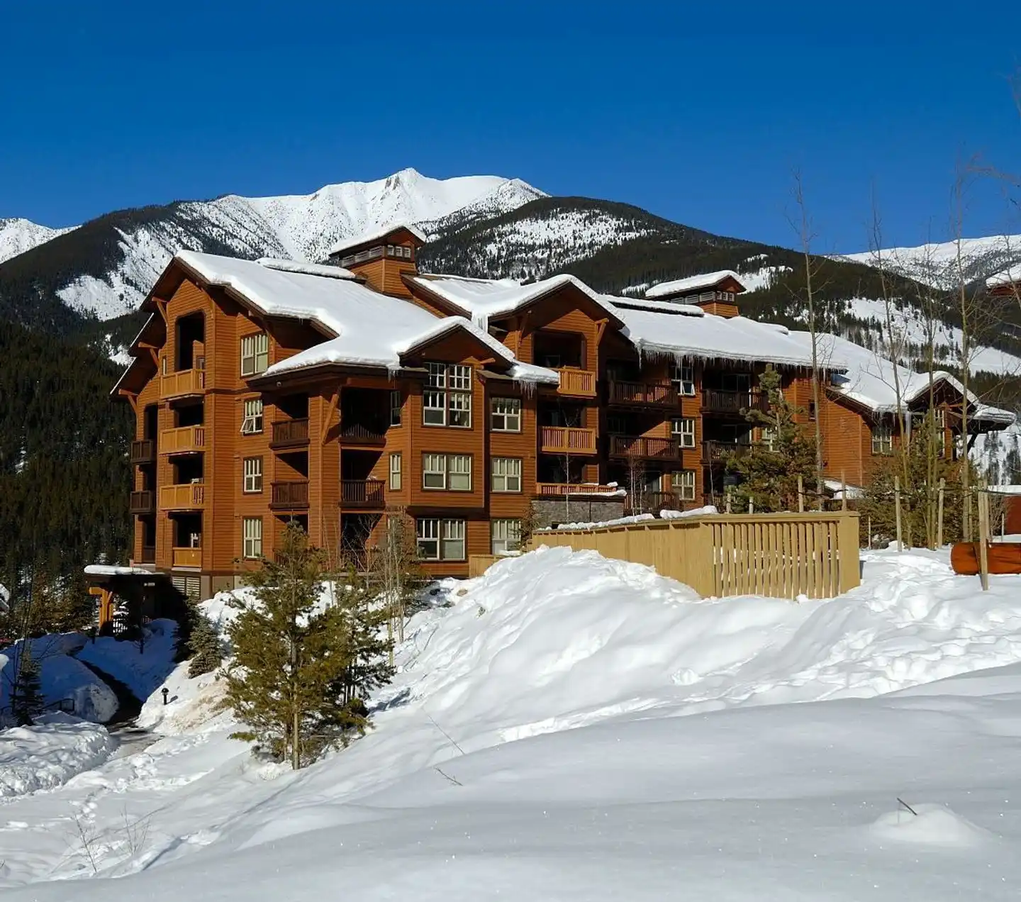 Panorama Mountain Village - Lower Village Condos Aussenansicht