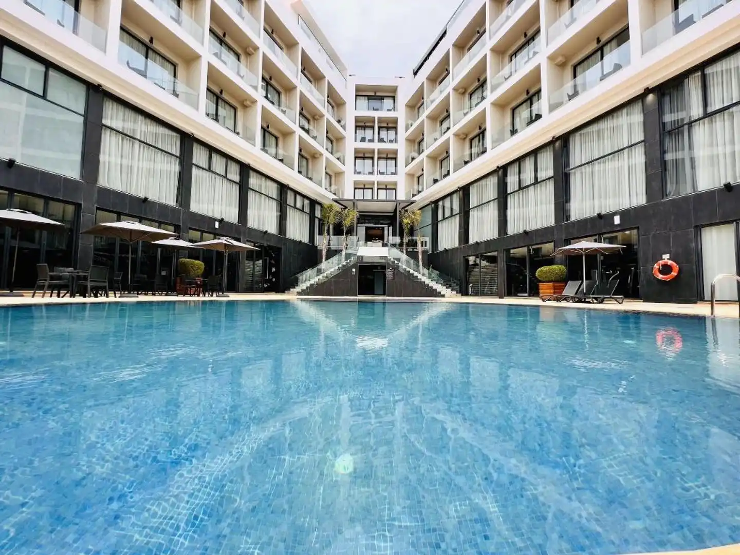 Dominium Hotel Pool