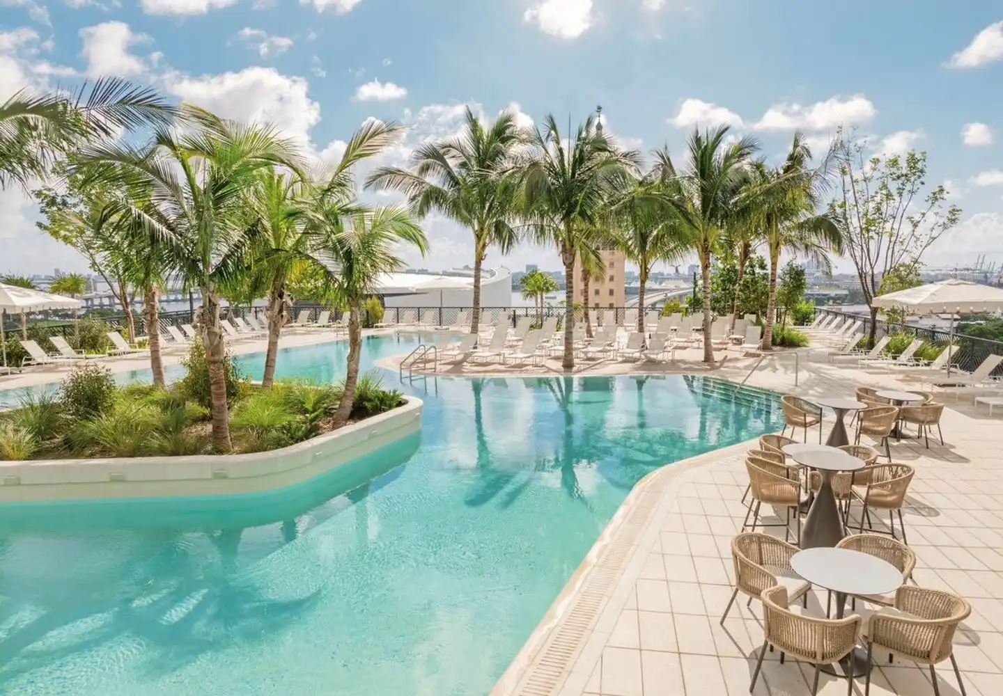 Gale Miami Hotel & Residences Pool