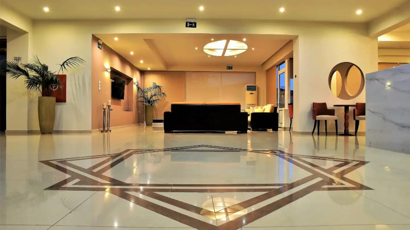 Theo Hotel Lobby