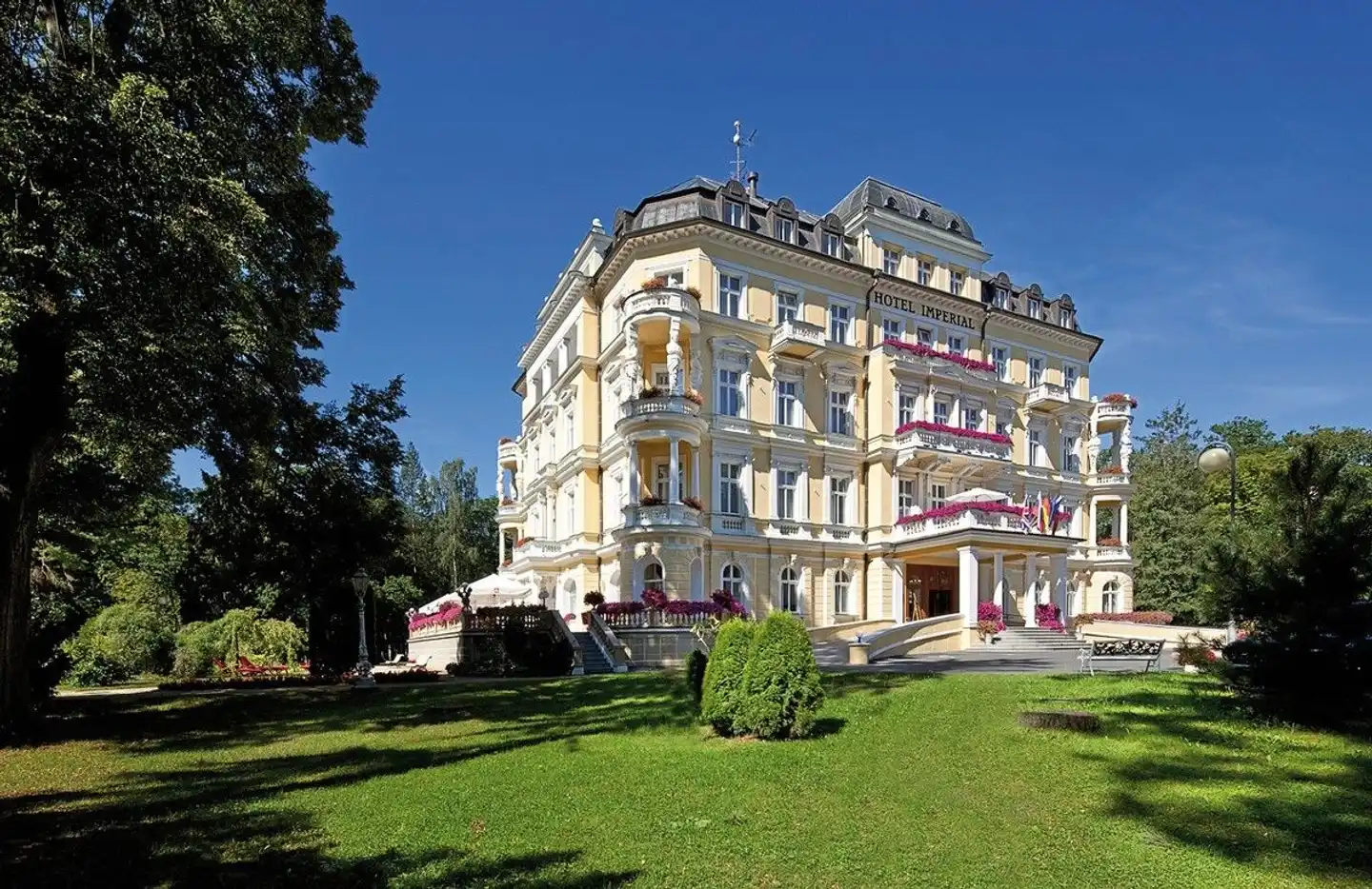 Kurhotel Imperial Aussenansicht