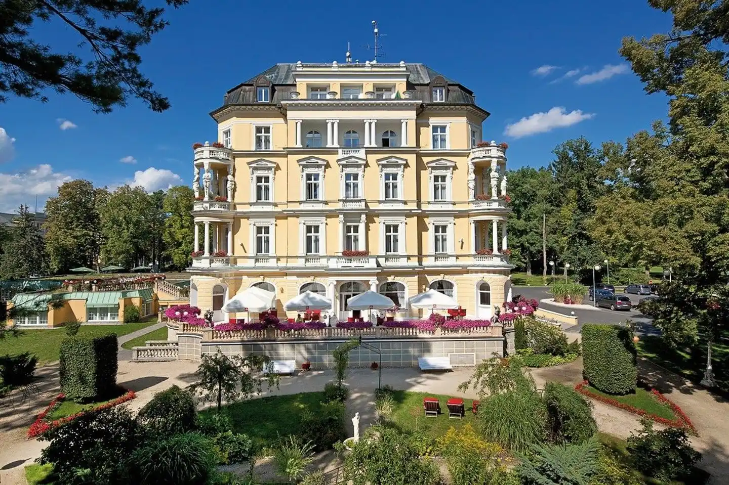 Kurhotel Imperial Aussenansicht