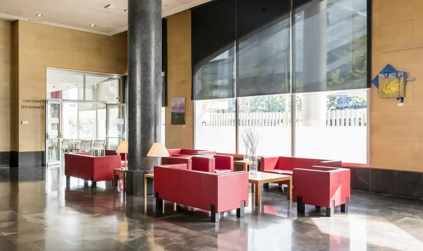 Hotel ILUNION Alcalá Norte Lobby